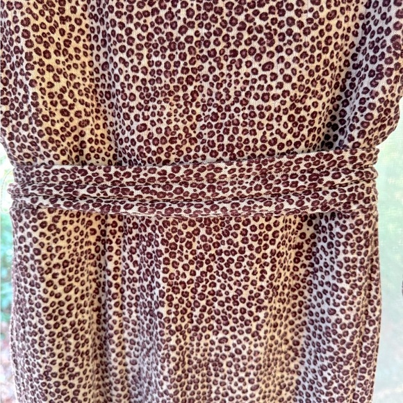 NWT City Studio index leopard print dress with surplice neck size small & belt. - Picture 4 of 12
